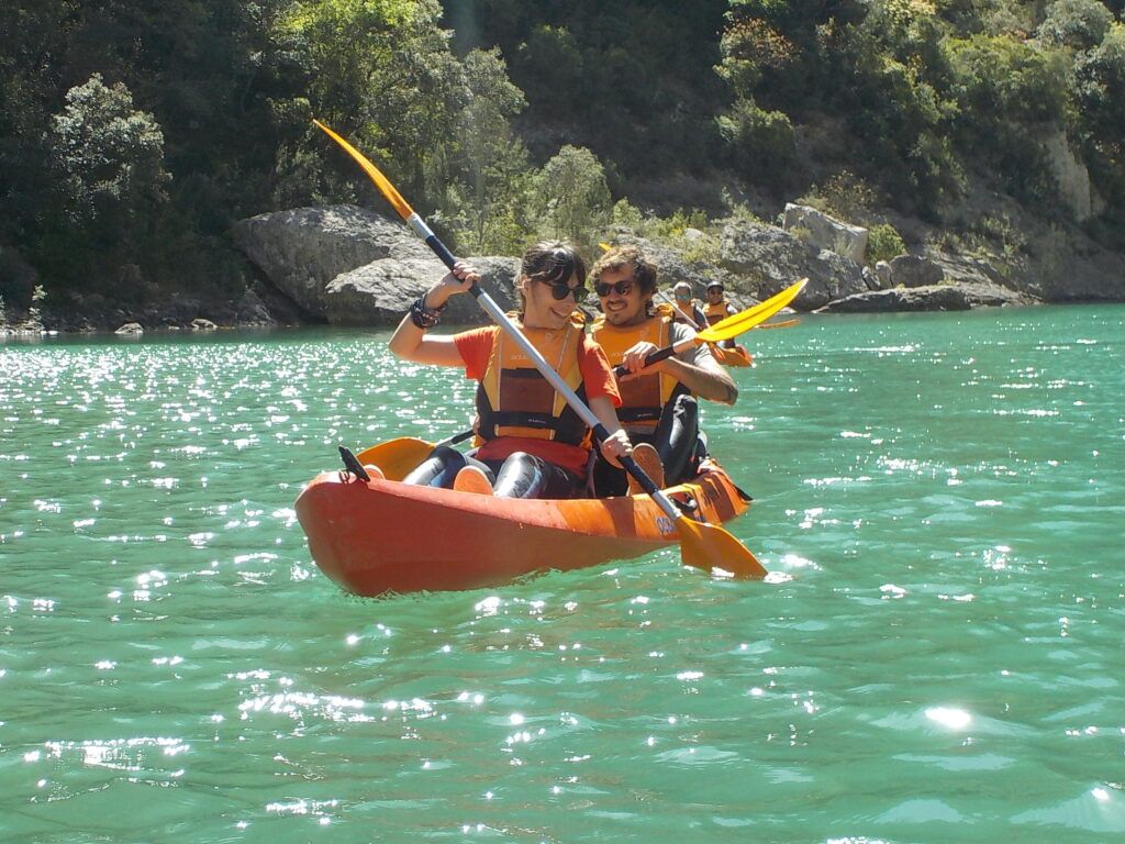 Kayak en aguas tranquilas