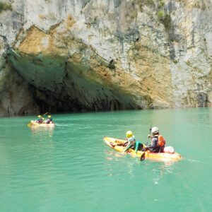 Kayak en aguas tranquilas